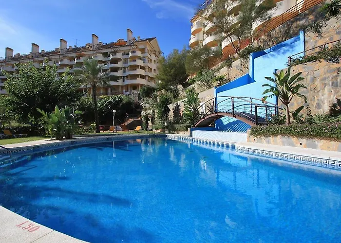 Señorío de Aloha Apartahotel